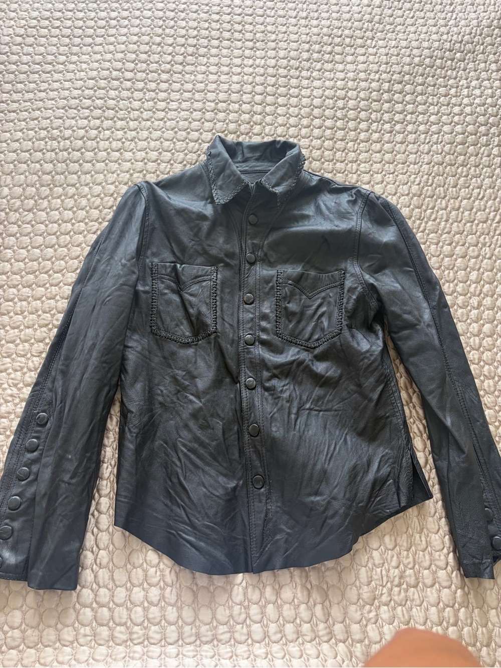 American Eagle Outfitters Black Long-Sleeve Button Front Shirt Jacket